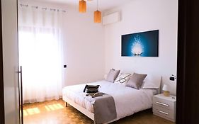 Sun & Moon Apartment Family Free Parking
